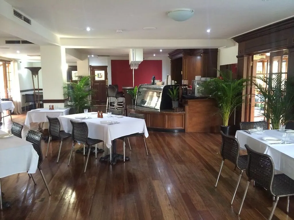 The Lakes Resort קאירנס 4*,  אוסטרליה
