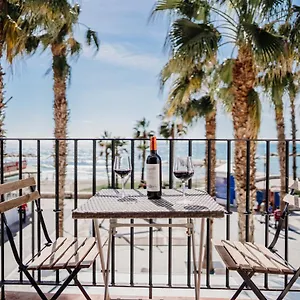 https://letmalaga-pedregalejo-suites.es-andalucia.com