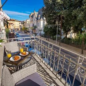 https://apartments-vila-sokol.in-istria.net